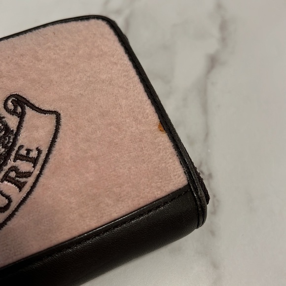VINTAGE JUICY COUTURE TERRY CLOTH WALLET - Picture 2 of 9